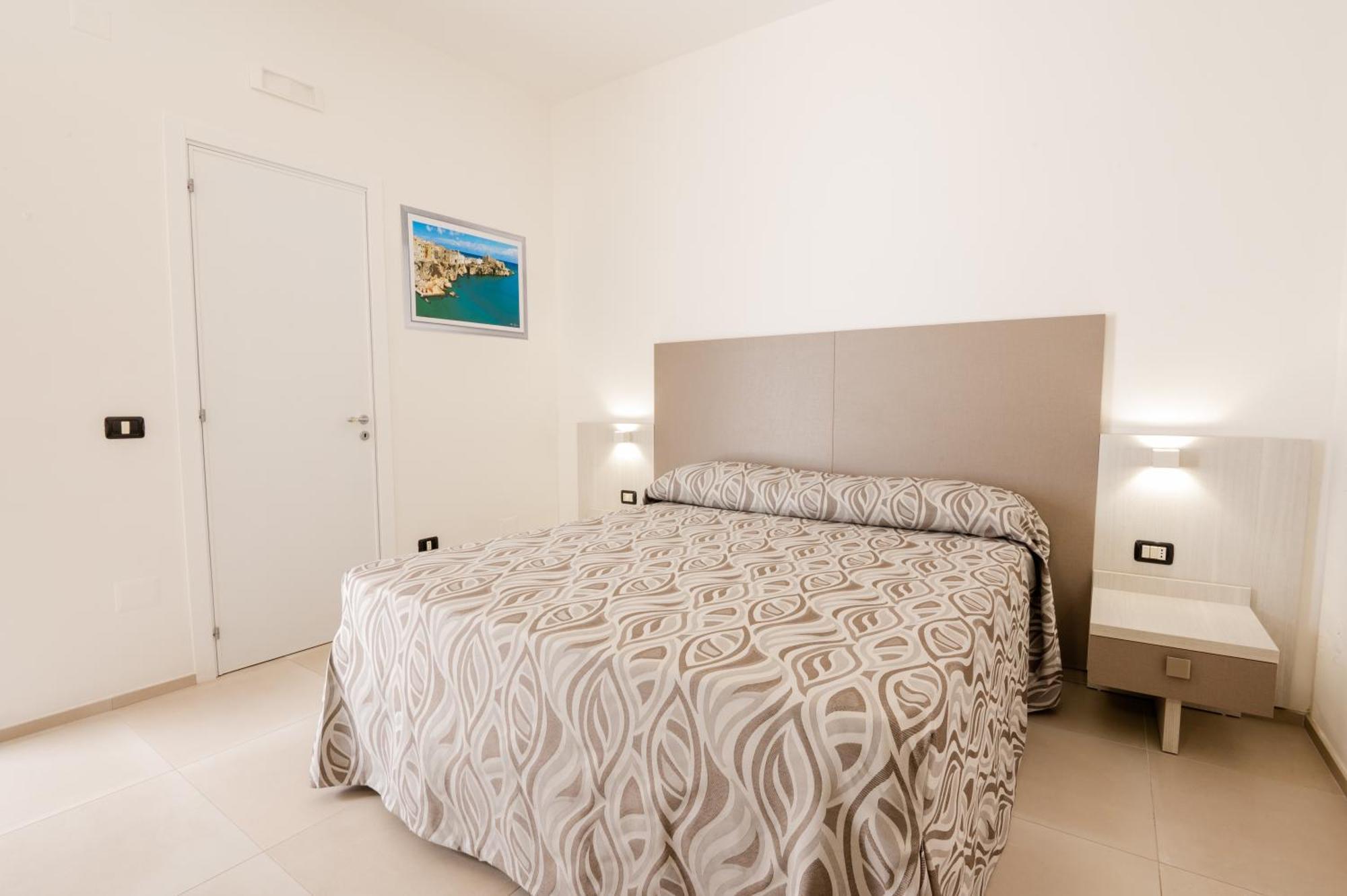 Standard Double Room,1588115205:JPEG
