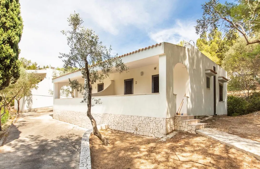 Villaggio Baia della Tufara-1