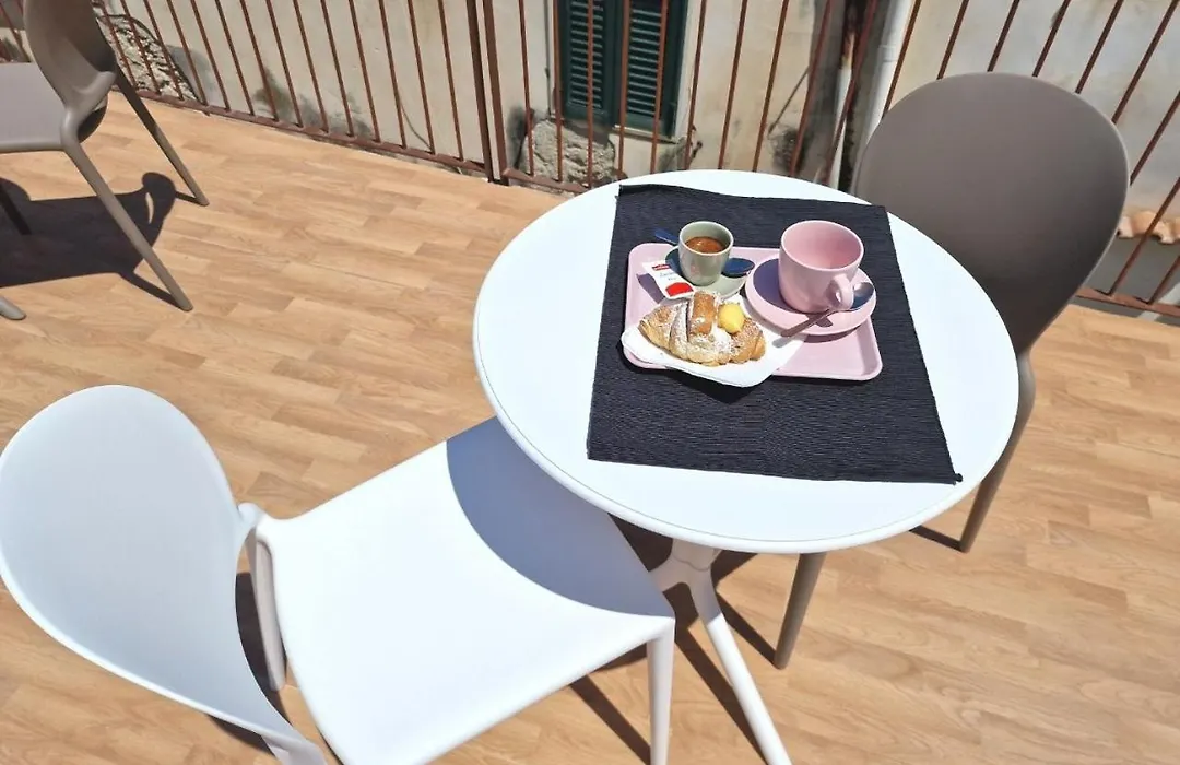 B&B Tra le vie del borgo-1