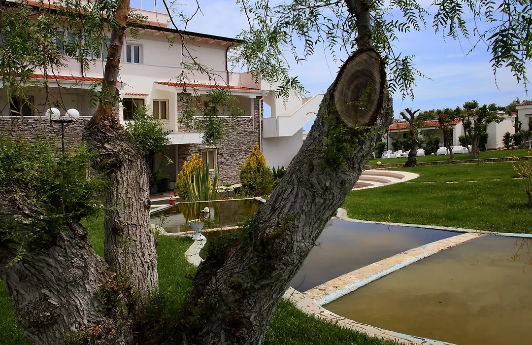 Hotel Le Ginestre Family & Wellness-1