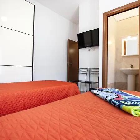 Incanto di luna B&b Family Rooms-2