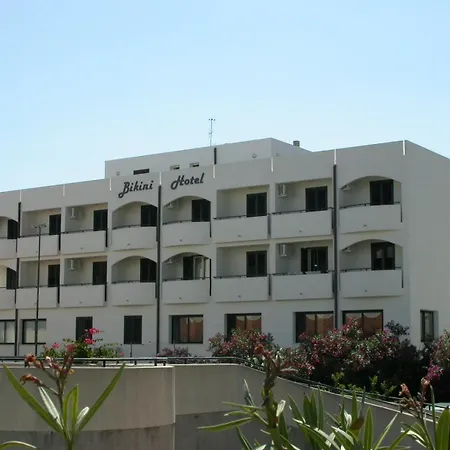 Bikini Hotel-2