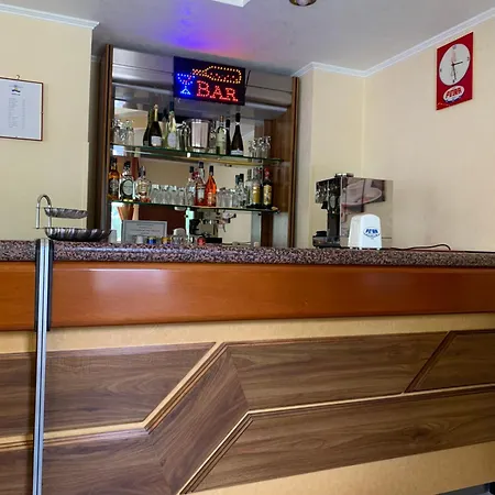 Hotel Aurora-3