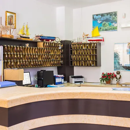Hotel Mediterraneo-2