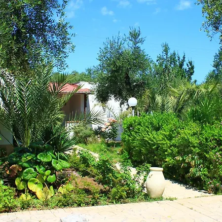 Green Garden Eco-Holiday-2